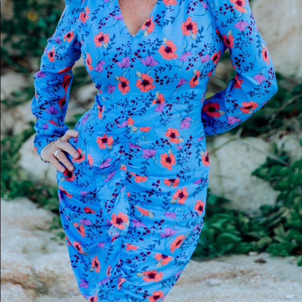 Astr body dress, size s
